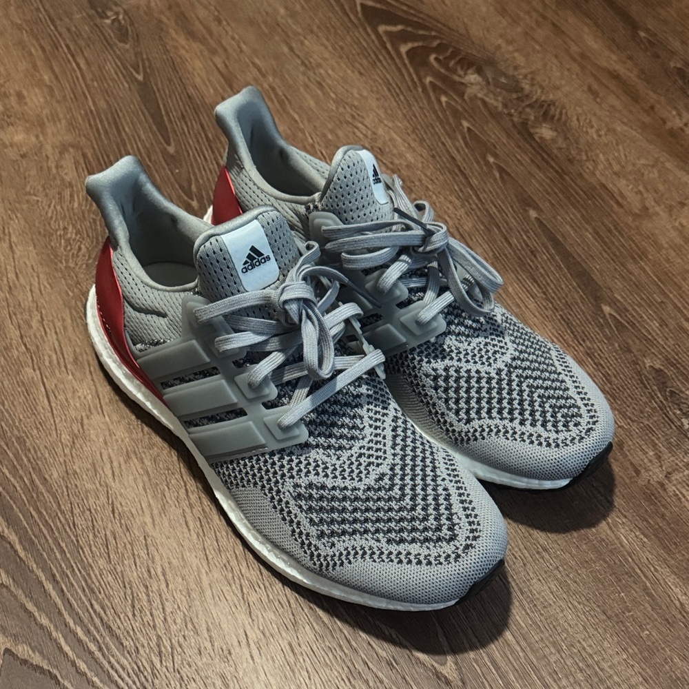 adidas Size 10.5 Ultraboost 1.0 DNA Grey Scarlet Men’s Knit Sneakers (NEW)